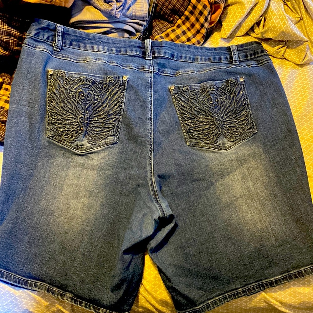 Cato Bermuda shorts